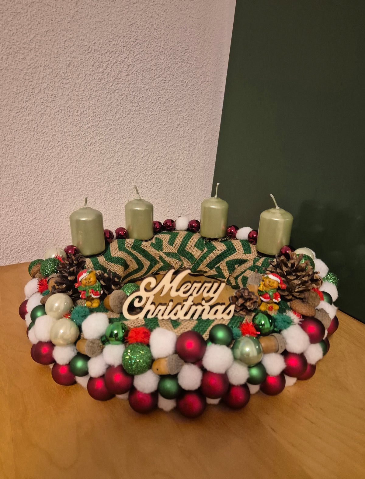 Handgemaakte adventskrans – Beren